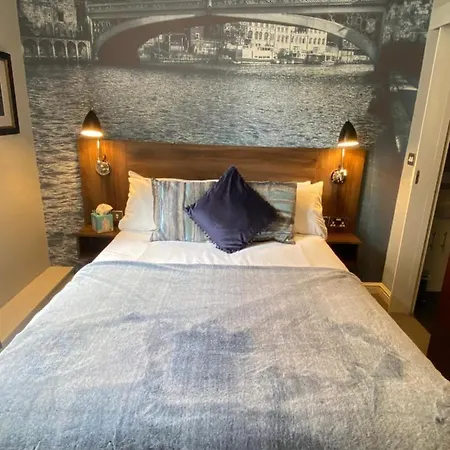 The Bootham Tavern - 4*